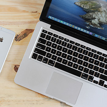 网红在深夜遭遇丑闻情绪失控，蘑菇影视在线观看全网炸锅，详情深扒